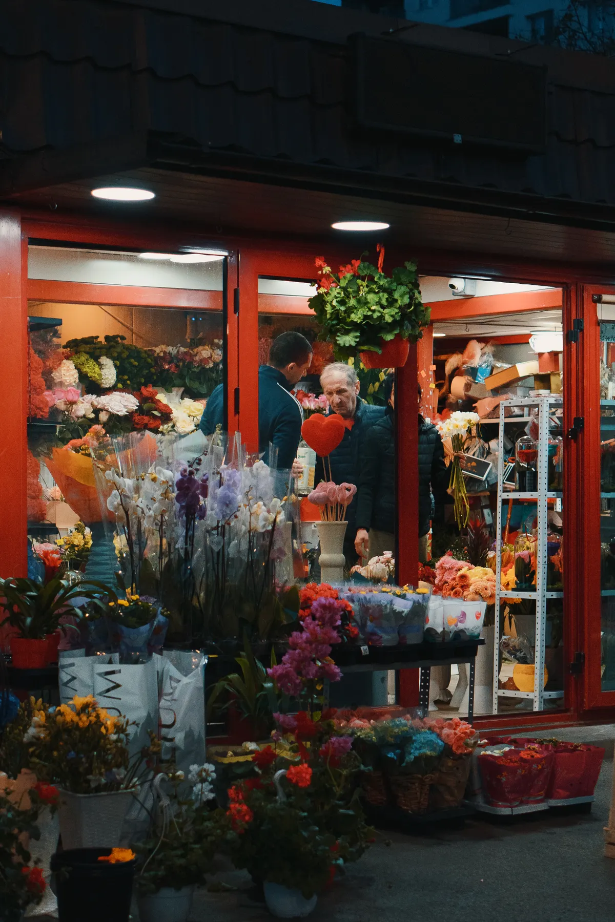 Intérieur de la boutique où les commandes sont préparées avant livraison